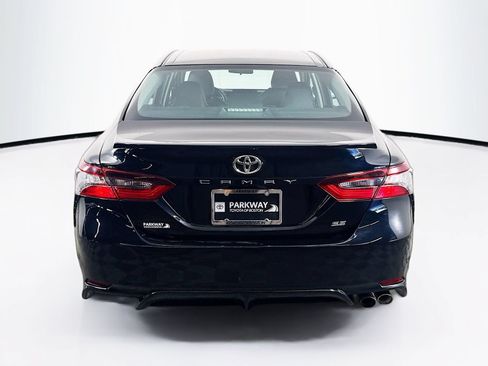 Used 2023 Toyota Camry SE FWD image 6