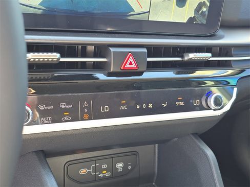 New 2026 Kia Sportage SX image 26