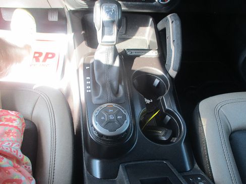 Used 2024 Ford Bronco Big Bend AWD/4WD image 9