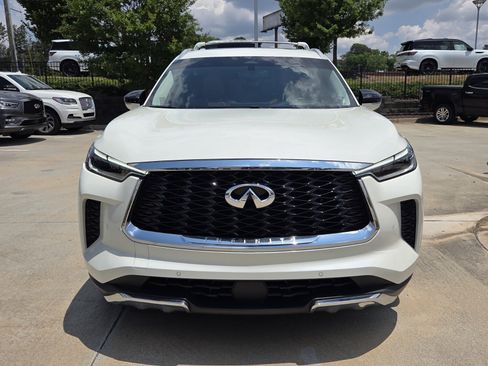 Used 2022 INFINITI QX60 Sensory w/ Vision Package FWD image 2