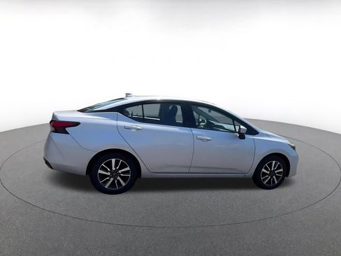 Used 2025 Nissan Versa SV FWD image 13