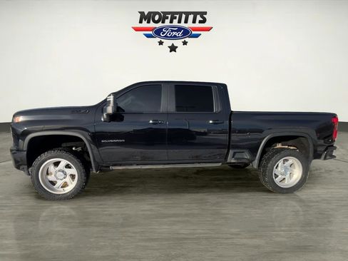 Used 2022 Chevrolet Silverado 2500 LTZ w/ Carhartt Edition image 2