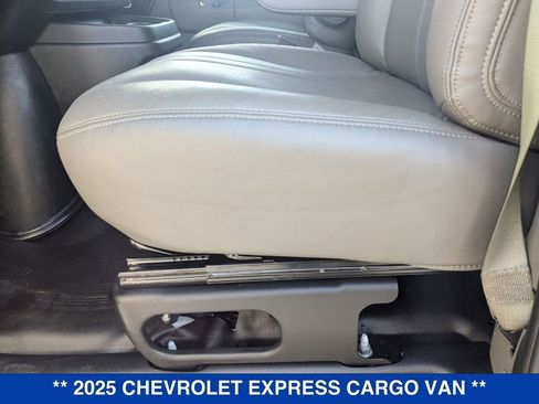 New 2025 Chevrolet Express 3500 Extended image 16