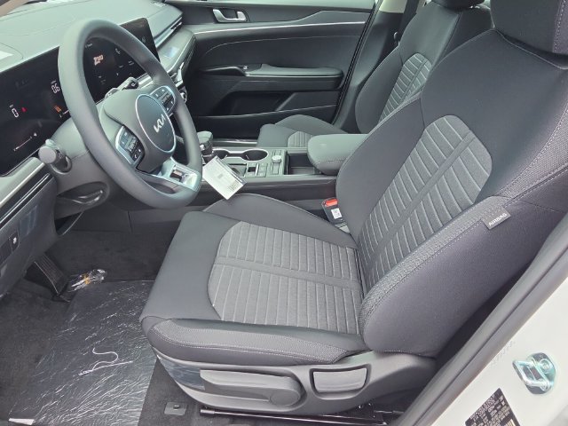 New 2026 Kia K5 LXS FWD image 5