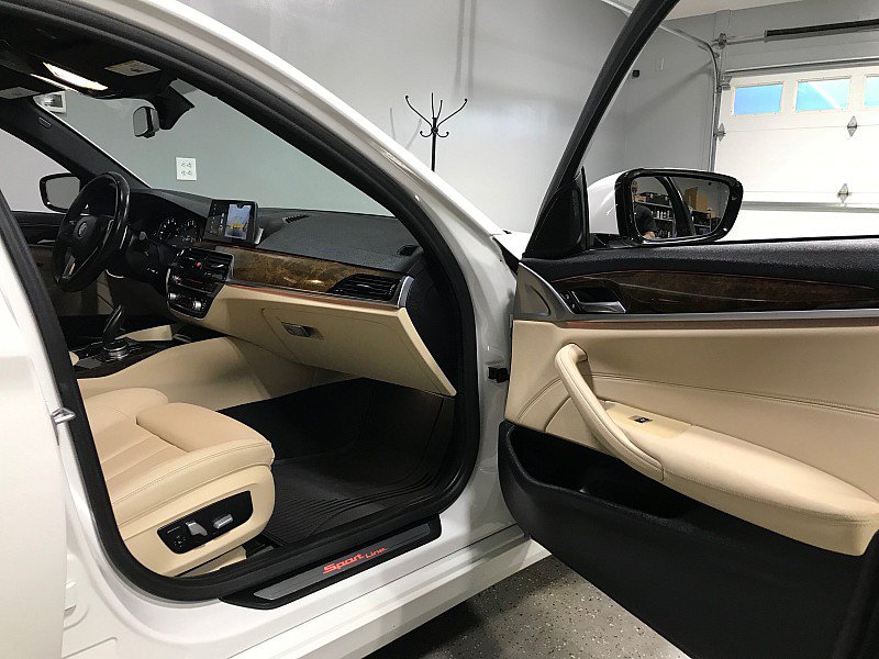 Used 2018 BMW 530i RWD image 12