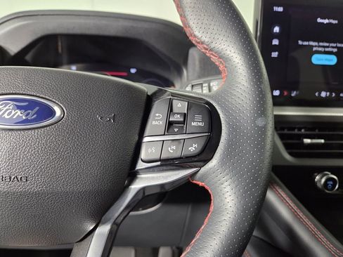 Used 2025 Ford Explorer ST-Line w/ ST-Line Street Pack image 25