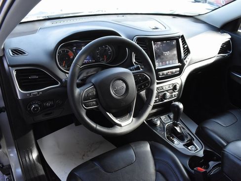 Used 2022 Jeep Cherokee Limited image 18