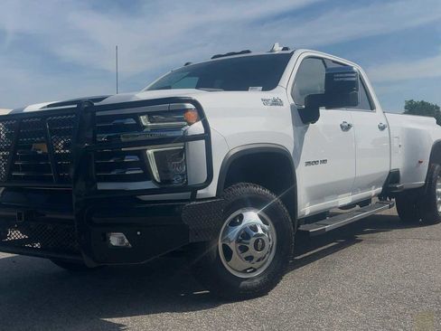 Used 2023 Chevrolet Silverado 3500 High Country w/ Safety Package II AWD/4WD image 2