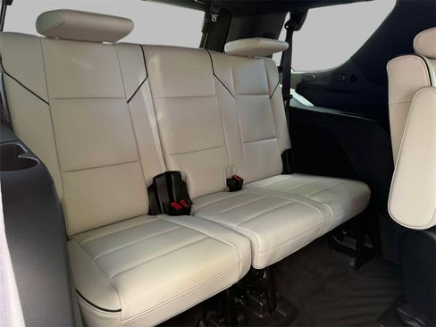 Certified 2023 Cadillac Escalade Sport w/ Touring Package image 17