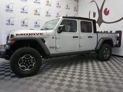 Used 2023 Jeep Gladiator Mojave w/ Trailer Tow Package image 3
