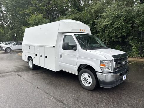 New 2026 Ford E-350 and Econoline 350 Super Duty w/ Power Equipment Group image 2