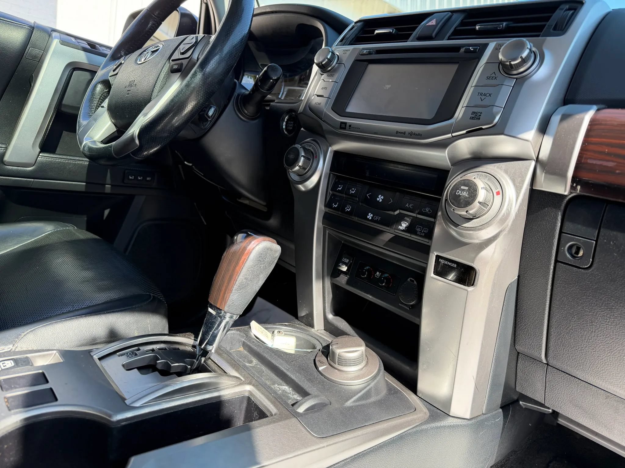 Used 2018 Toyota 4Runner Limited AWD/4WD image 15