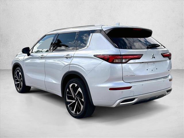 Used 2023 Mitsubishi Outlander SEL FWD image 12