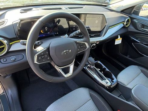 New 2026 Chevrolet Trax LT image 17