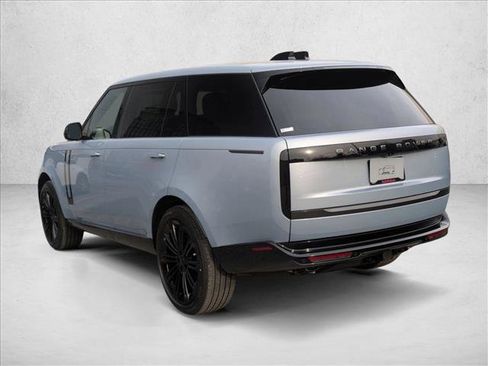 New 2026 Land Rover Range Rover Long Wheelbase SE image 9