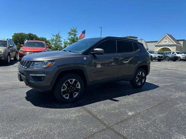 Used 2018 Jeep Compass Trailhawk w/ Navigation Group AWD/4WD image 1