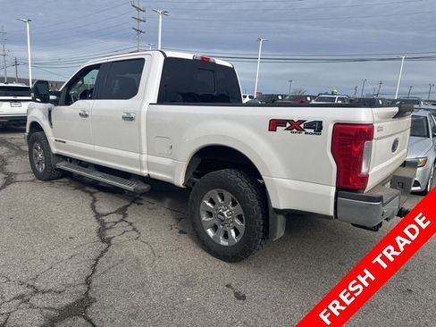 Used 2017 Ford F250 Lariat w/ Chrome Package image 6