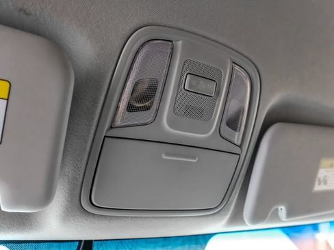 Used 2019 Kia Niro LX FWD image 30