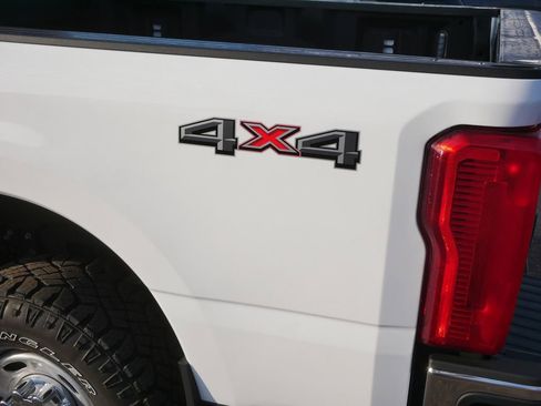 Used 2024 Ford F250 XL w/ XL Off-Road Package image 8