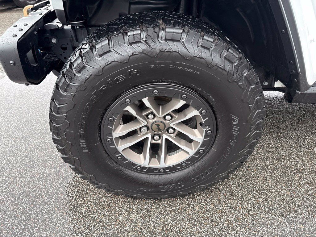 Used 2024 Jeep Wrangler Unlimited Rubicon 392 AWD/4WD image 9