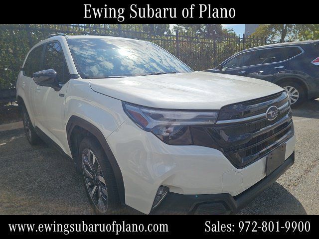 Used 2025 Subaru Forester Touring w/ Touring Package AWD/4WD image 2