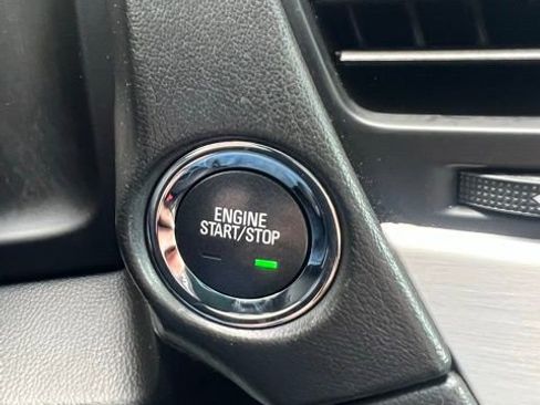 Used 2019 GMC Yukon SLT AWD/4WD image 28