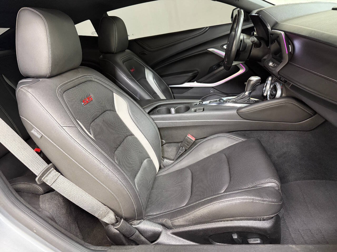 Used 2022 Chevrolet Camaro SS RWD image 24