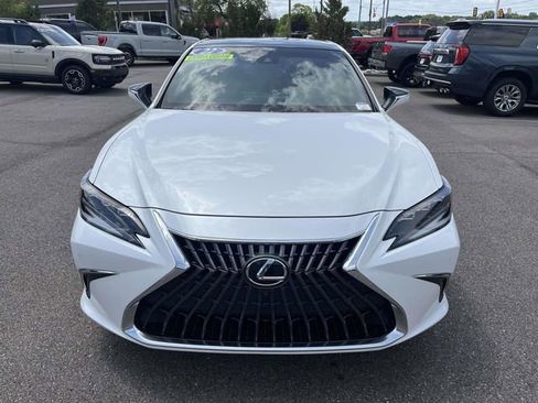 Used 2022 Lexus ES 350 Ultra Luxury FWD image 2