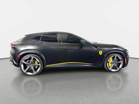 Used 2024 Ferrari Purosangue image 2