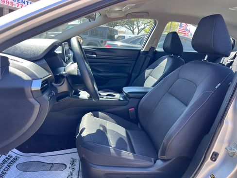 Used 2020 Nissan Altima 2.5 S FWD image 13