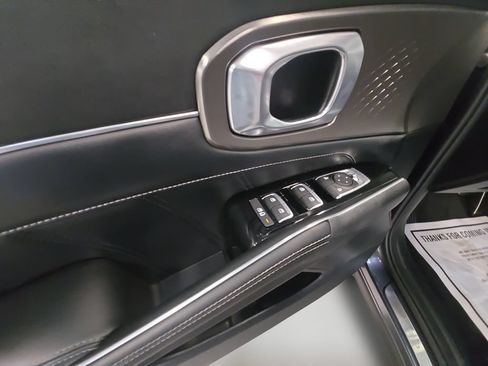 Used 2021 Kia Sorento SX FWD image 10