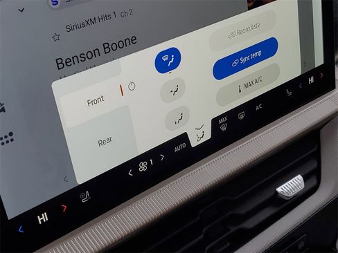 New 2026 Ford Explorer Active w/ Active Comfort Package image 17