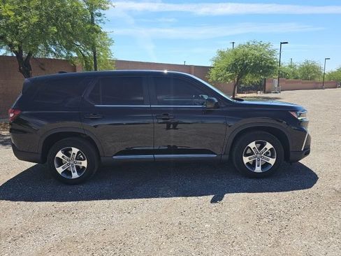 Used 2024 Honda Pilot EX-L image 4