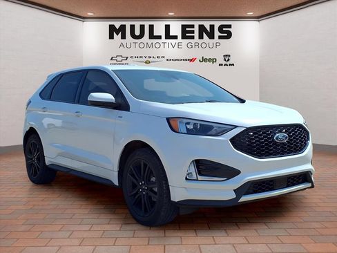 Used 2023 Ford Edge ST-Line AWD/4WD image 3