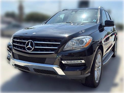 Used 2014 Mercedes-Benz ML 350 2WD image 3