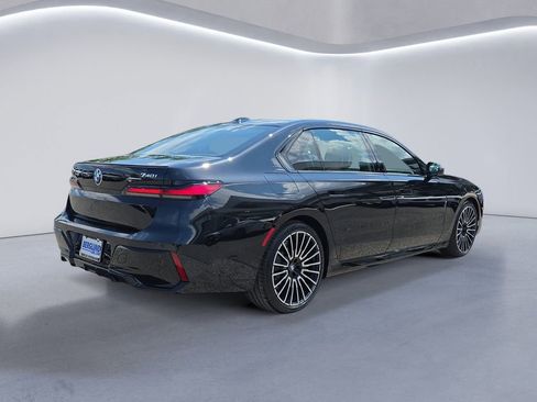New 2026 BMW 740i xDrive AWD/4WD image 4