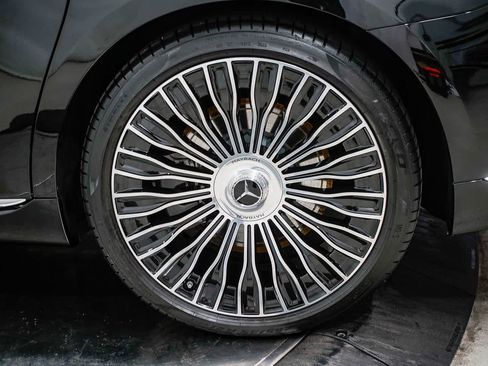Used 2025 Mercedes-Benz Maybach S 680 4MATIC image 10