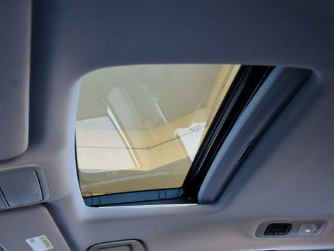 Used 2023 Honda Odyssey EX-L image 53