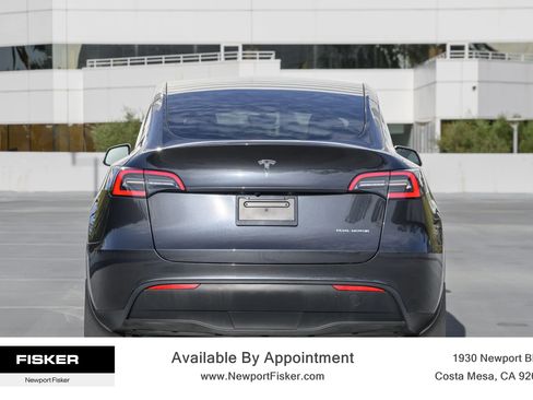 Used 2024 Tesla Model Y Long Range AWD/4WD image 7