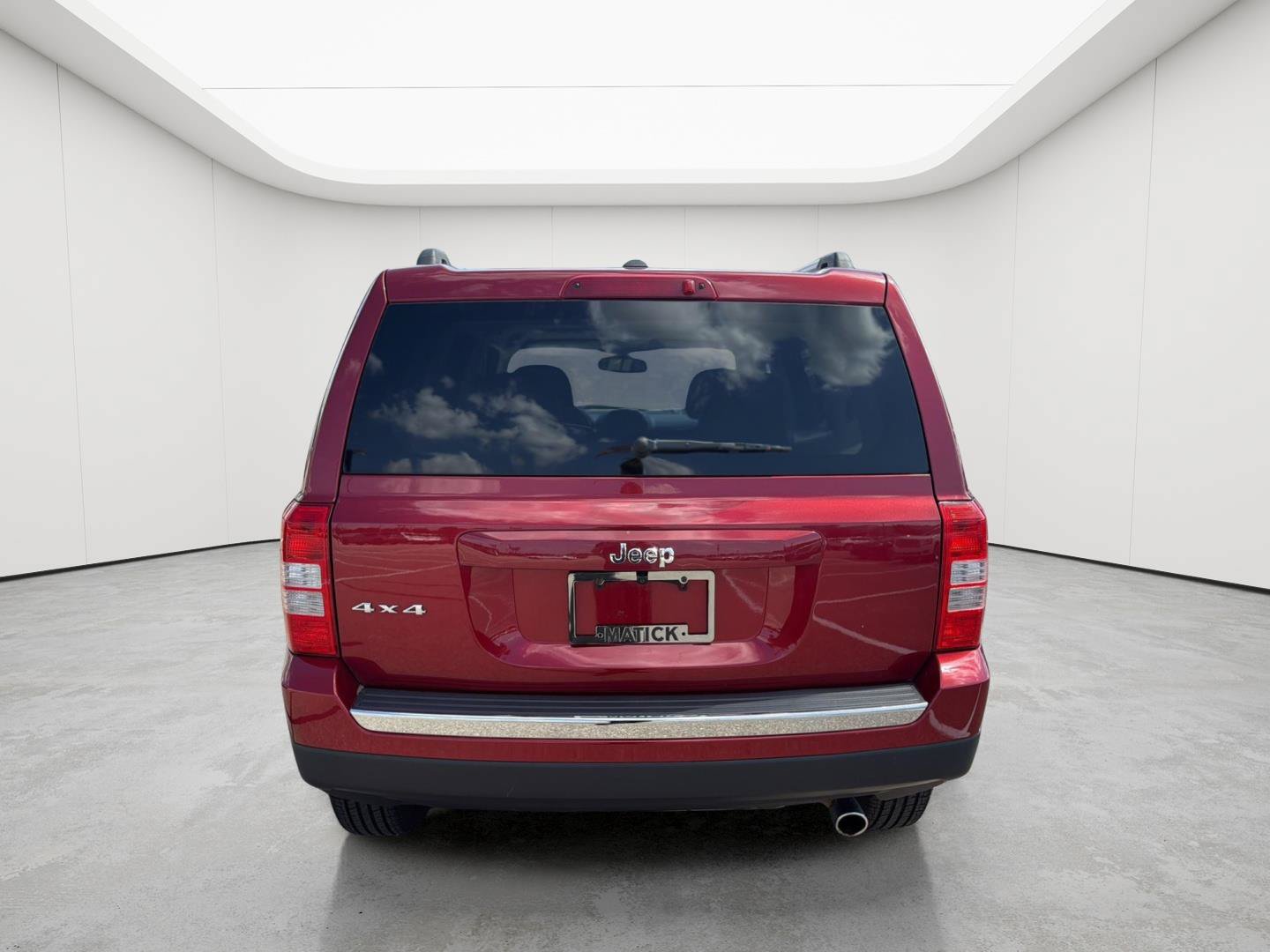 Used 2016 Jeep Patriot High Altitude FWD image 31