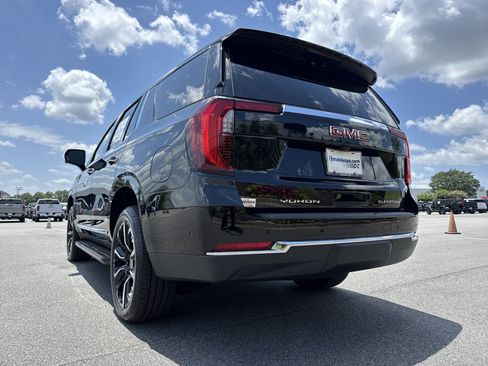 New 2026 GMC Yukon Elevation AWD/4WD image 8