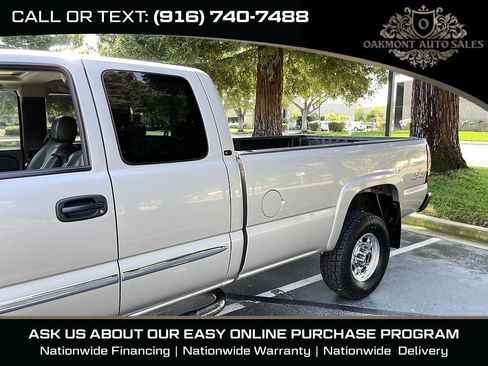 Used 2005 GMC Sierra 2500 SLT w/ Heavy-Duty Power Package AWD/4WD image 4
