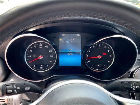 Used 2020 Mercedes-Benz GLC 300 4MATIC image 25