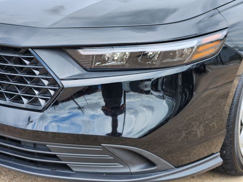 Used 2024 Honda Accord LX image 10