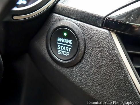 Certified 2022 Ford Escape SEL w/ SEL Stealth AWD Package image 16