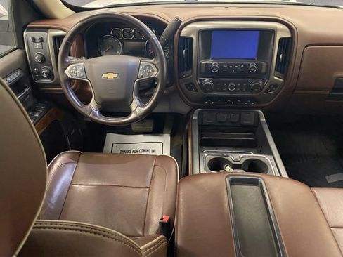Used 2014 Chevrolet Silverado 1500 High Country w/ High Country Premium Package AWD/4WD image 2