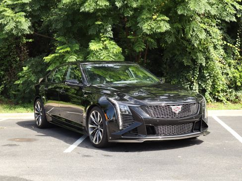 Used 2025 Cadillac CT5 V Blackwing w/ Carbon Fiber 1 Package RWD image 9