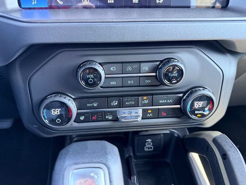 New 2026 Ford Bronco Badlands AWD/4WD image 17