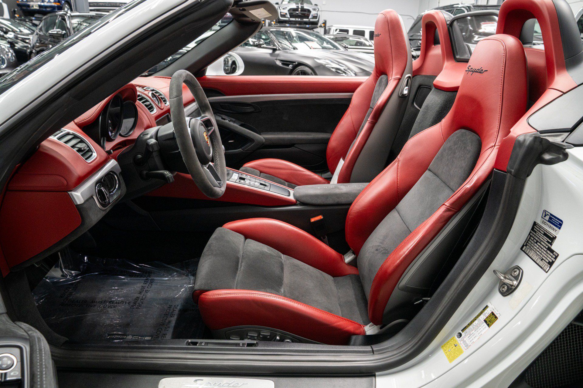 Used 2016 Porsche Boxster Spyder RWD image 34