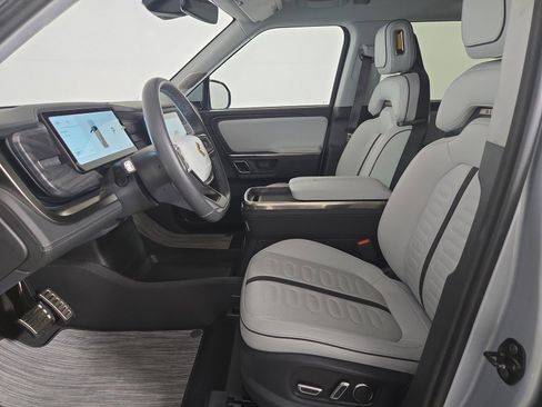 Used 2024 Rivian R1S Adventure AWD/4WD image 20
